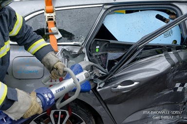 Secours routier : choisir le matériel de désincarcération pour le secours  routier